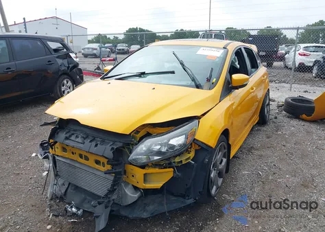 2013 Ford Focus St z USA, uszkodzony, nr VIN 1FADP3L94DL332204